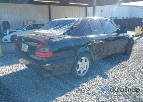 2000 Mercedes-Benz C 280 z USA, uszkodzony, nr VIN WDBHA29GXYA856339